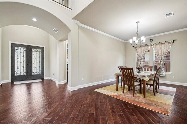 Building Photo - 10501 Nicolet Way