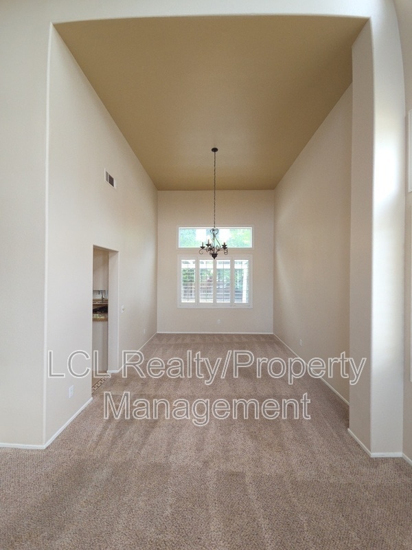Building Photo - 42851 Camino Alagon