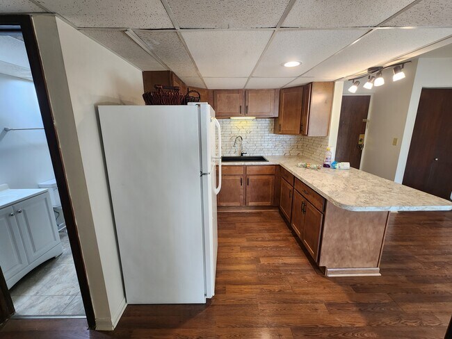 Plenty of cabinet space! - Sheridan Center Apartments
