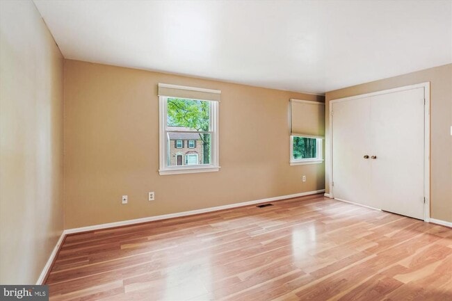 Building Photo - 8230 Goldstream Ct