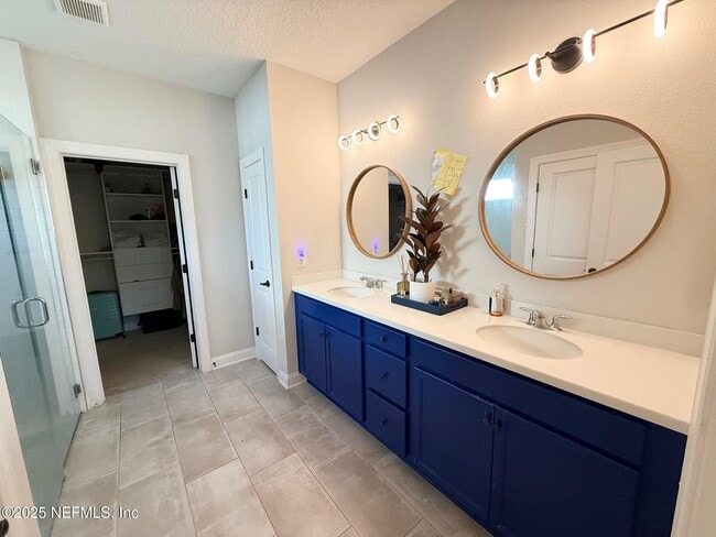 Building Photo - 676 Natureland Cir