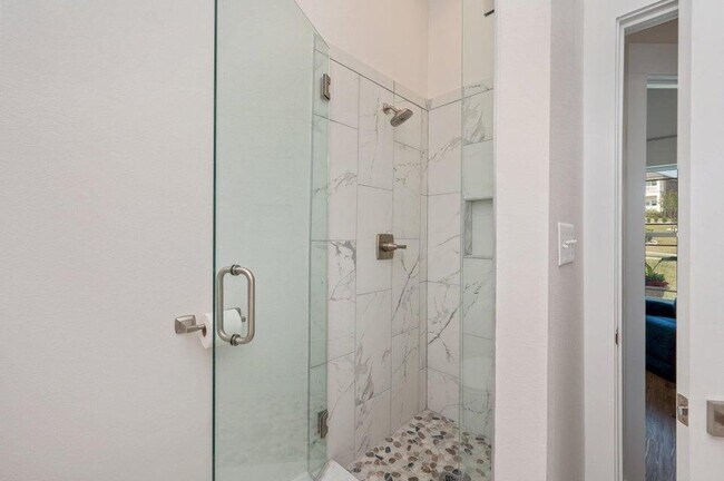 Building Photo - 508 Hideaway Ln
