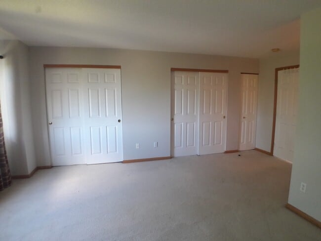 Building Photo - 2187 Cool Stream Cir