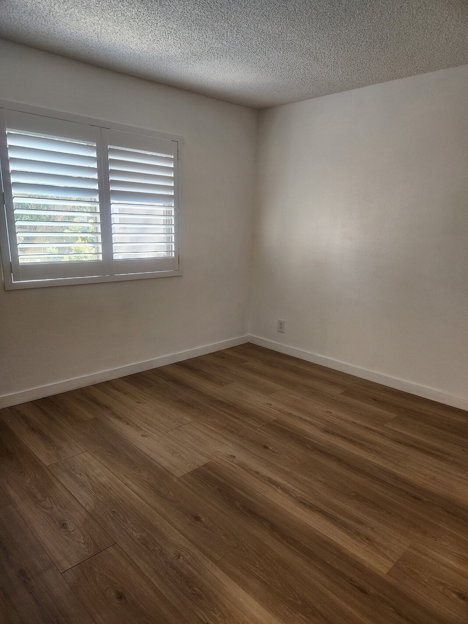 Bedroom - 13722 Red Hill Ave