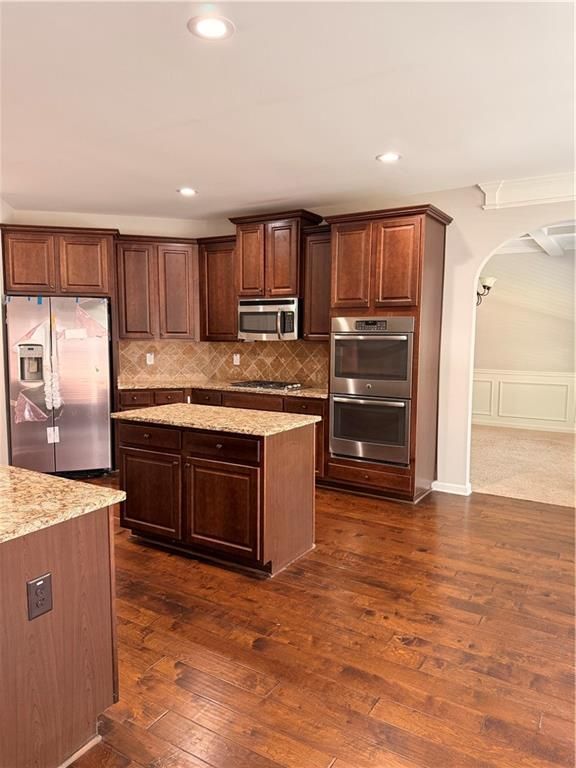 Building Photo - 559 Madison Park