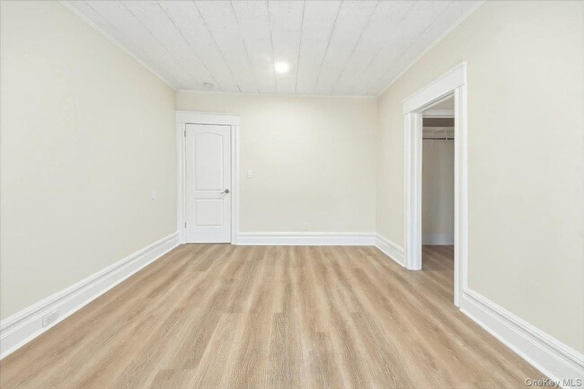 Building Photo - 169 Lockwood Ave