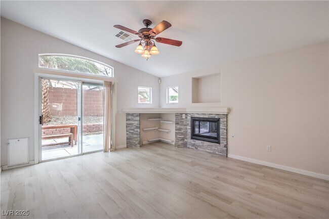 Building Photo - 8136 Shady Glen Ave