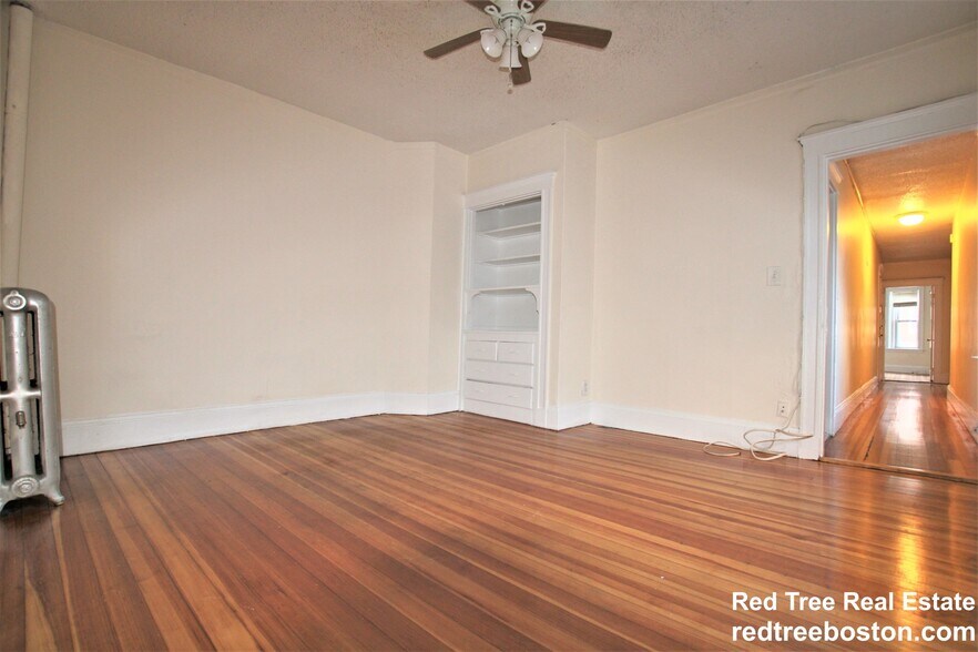 Building Photo - 6 Barrows St