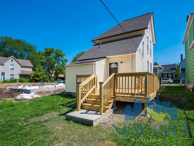 Building Photo - Renovated Spacious Two Bedroom in Franklinton