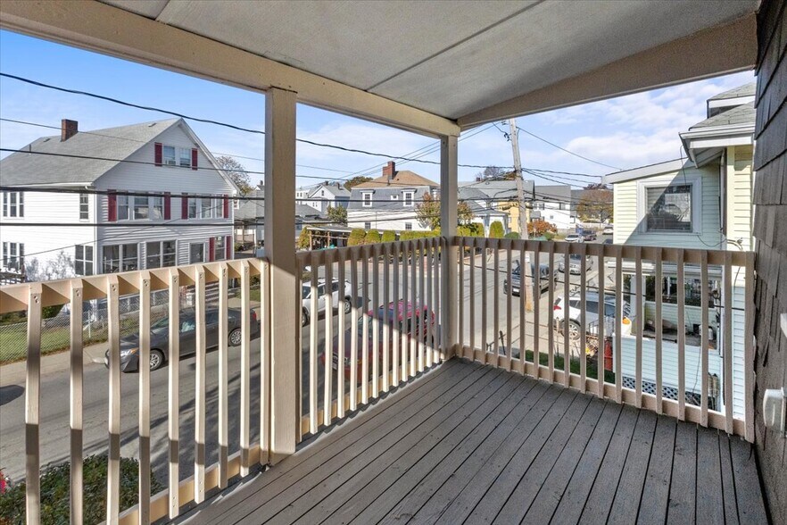 Building Photo - 45 S Waverly St