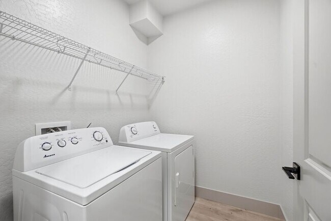 Building Photo - 1816 N 15th St