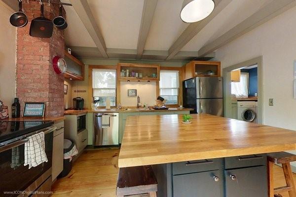 Building Photo - 300 Broadway