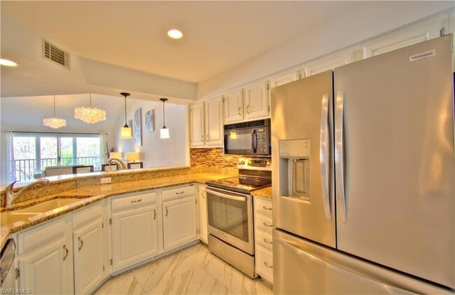 Building Photo - 9590 Victoria Ln