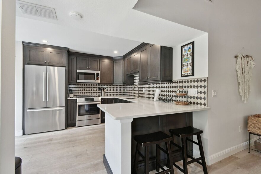 Building Photo - 1667 Brookhouse Cir