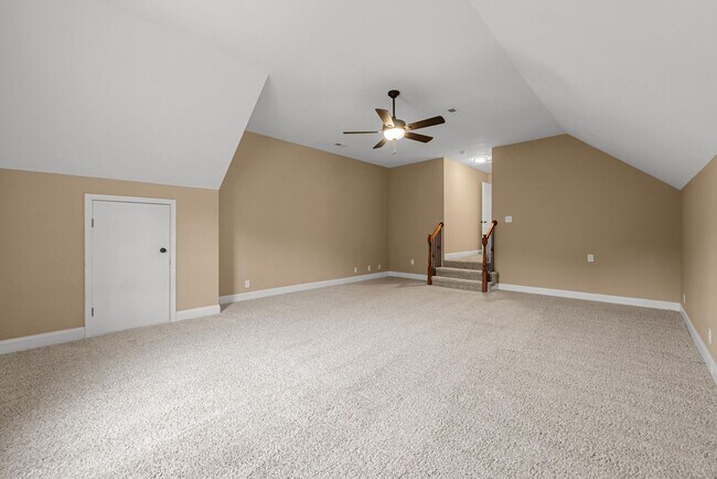 Building Photo - Pet Friendly in Sango!