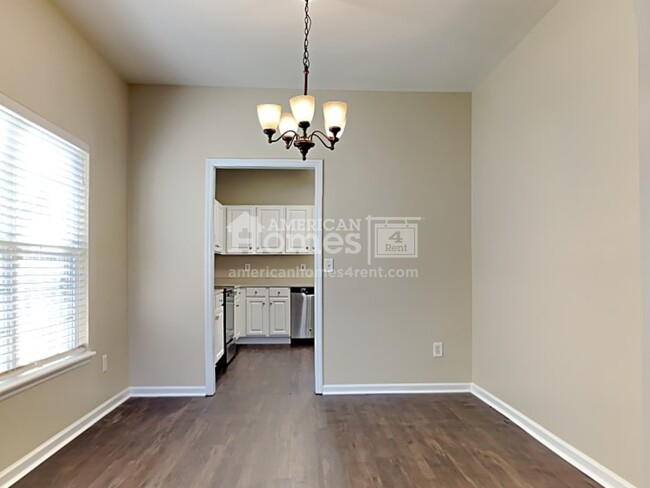 Building Photo - 157 Oak Bluff Road