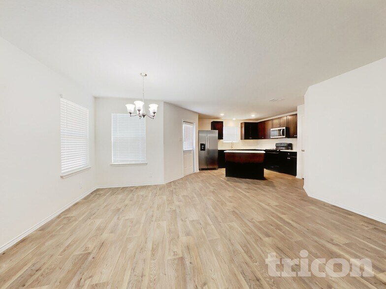 Building Photo - 15406 Shortwing