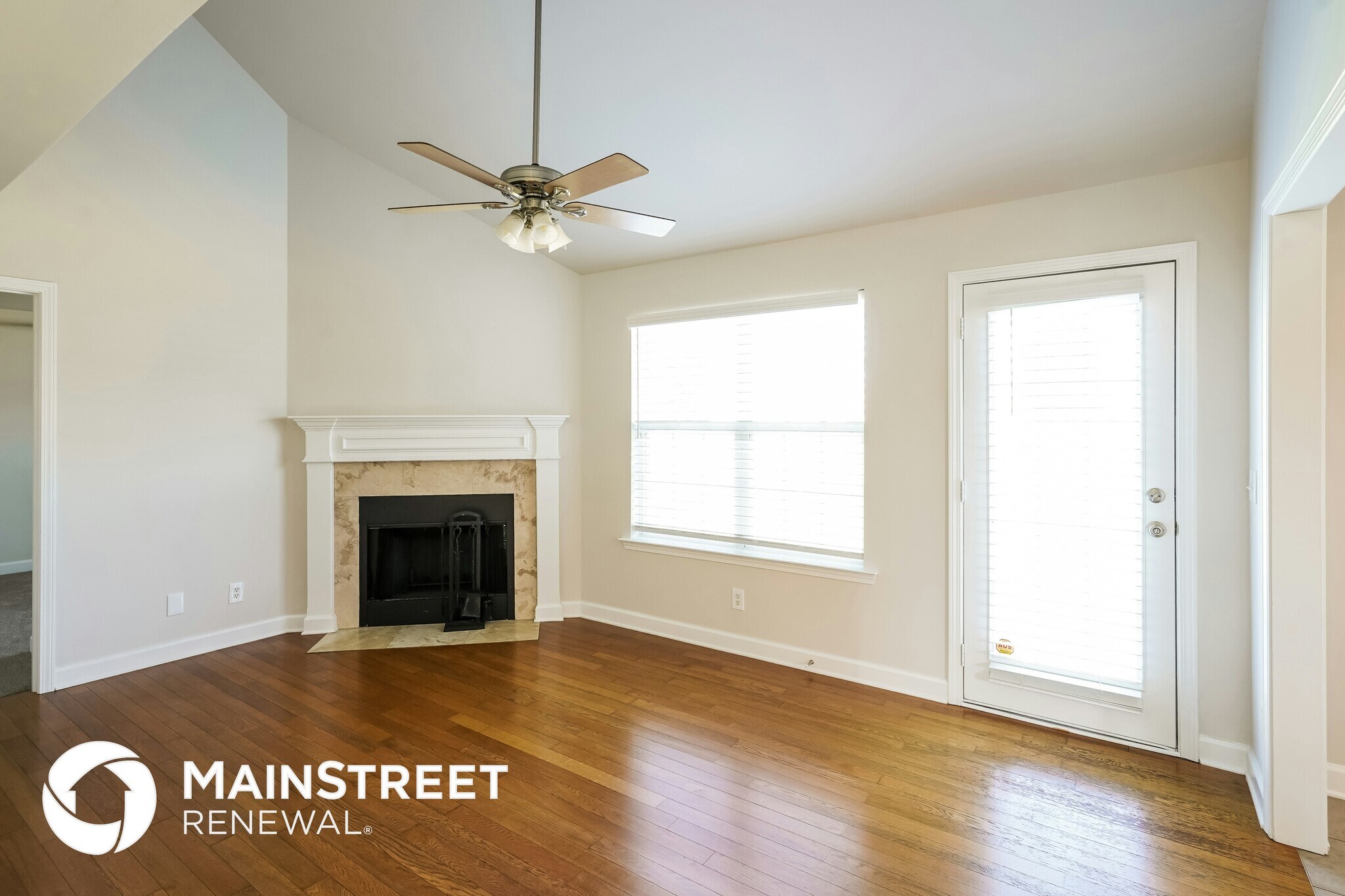 Building Photo - 1351 Lone Oak Rd