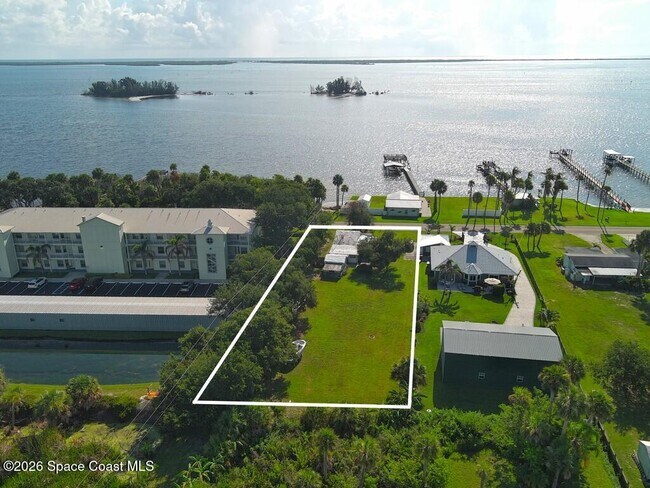 Building Photo - 13485 N Indian River Dr