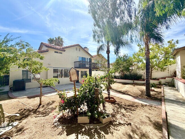 Building Photo - Spacious 5 Bedroom 3 Bathroom Home with Updated Paint, New Roof & Private Balcony