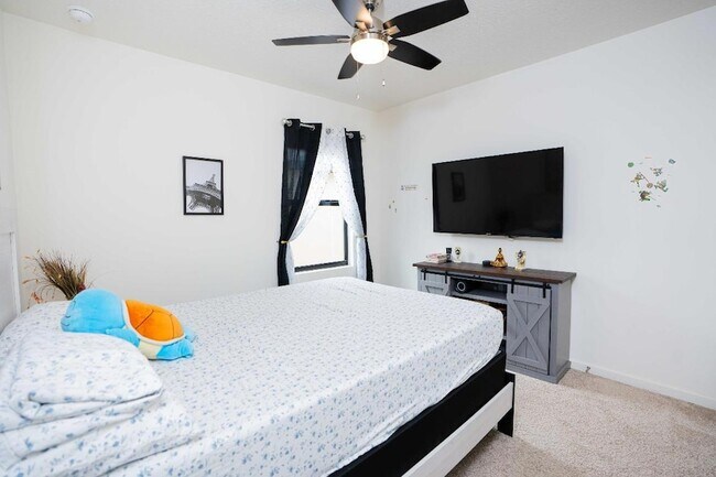 Building Photo - 5322 Delight Dr