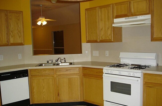 Building Photo - 5514 Bear Cave Ln