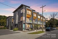 Building Photo - 3301 Spencer St