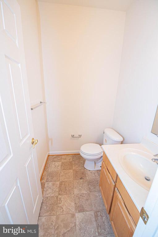 Building Photo - 420 Parkview Ct