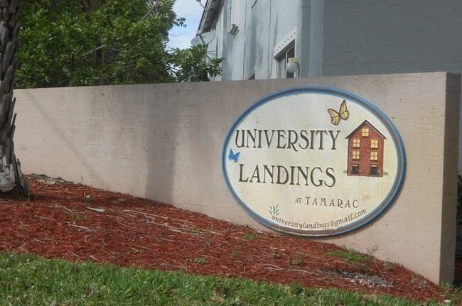 Building Photo - 6373 Landings Way