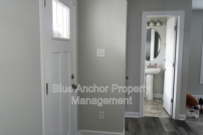 Building Photo - 206 Browns Ferry Rd