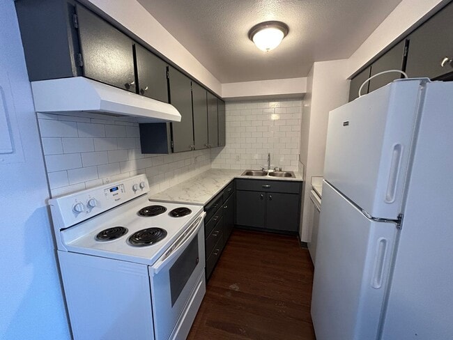 Interior Photo - 2908 East Providence Avenue