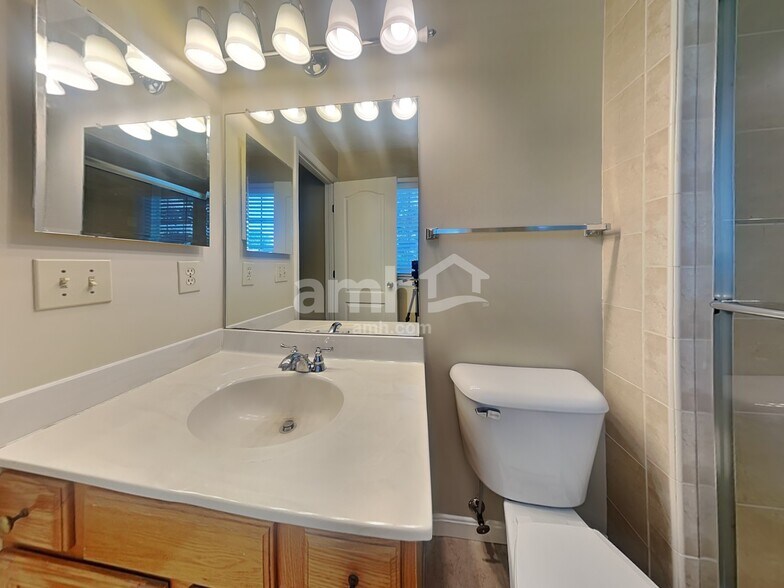 Building Photo - 9143 Pampas Ct