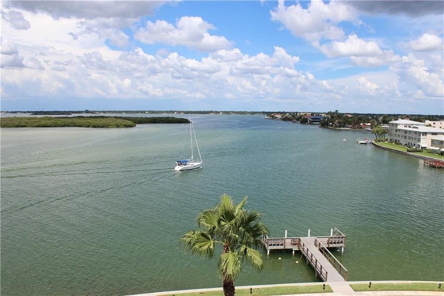 Fishing dock view - 1 Key Capri Key