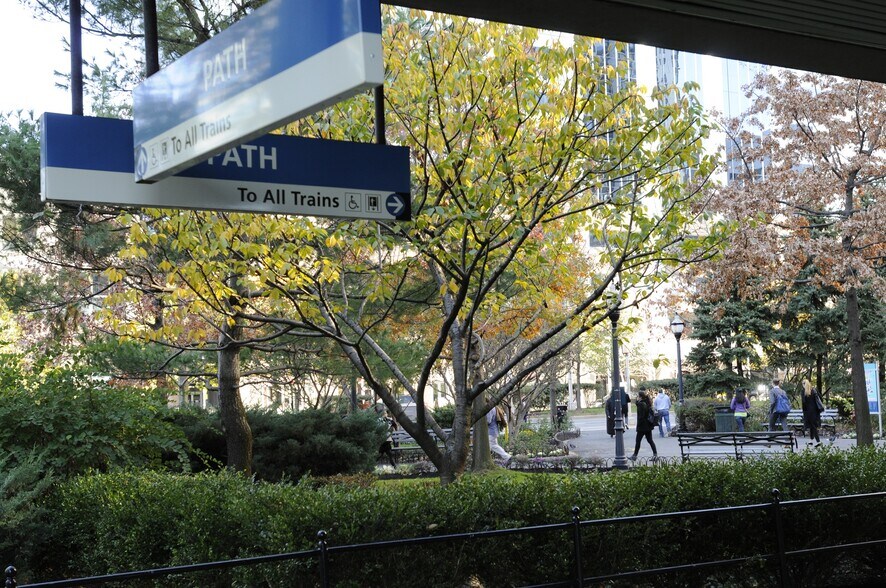 Path train to NYC - 45 river drive south
