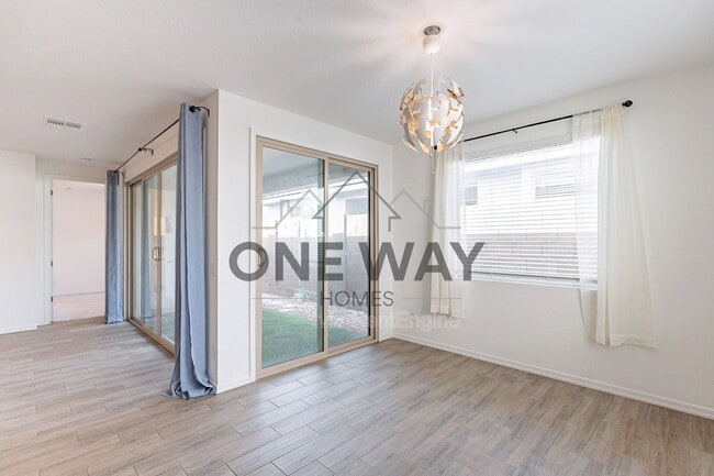 Building Photo - 9258 E Static Ave