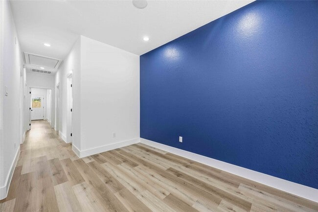 Building Photo - 8531 Rinn St
