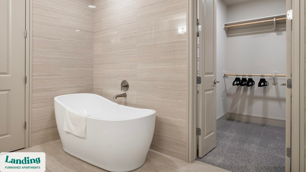 Building Photo - 1414 Wood Hollow Dr