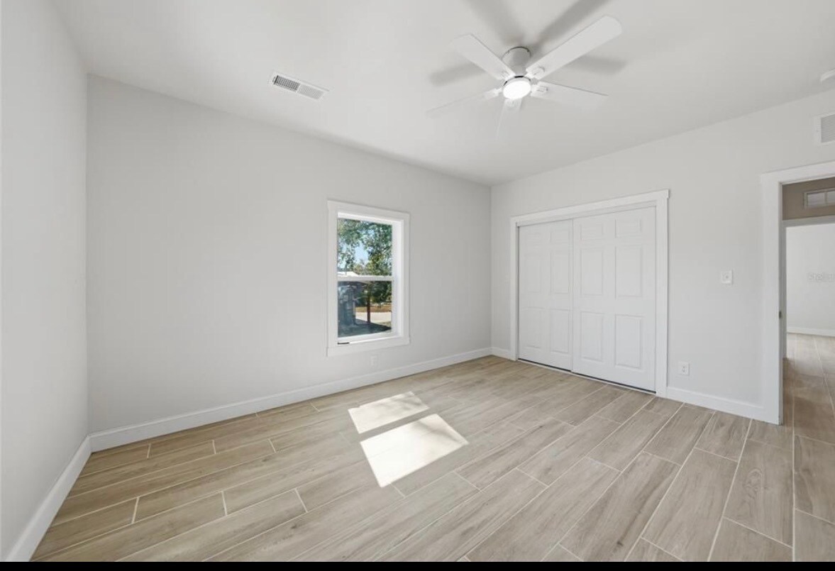 Building Photo - 3320 Palm Dr