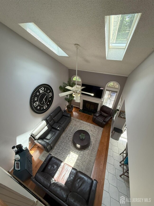 Building Photo - 37 Dorchester Dr