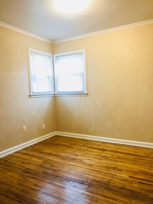 Building Photo - 1020 N 15th St