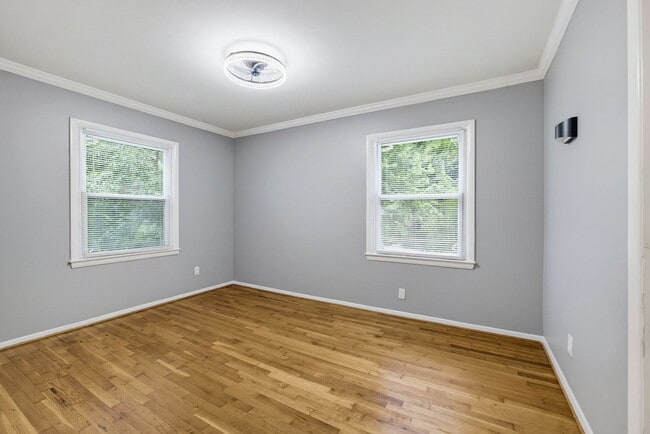 Building Photo - Fantastic Renovation in Smyrna!