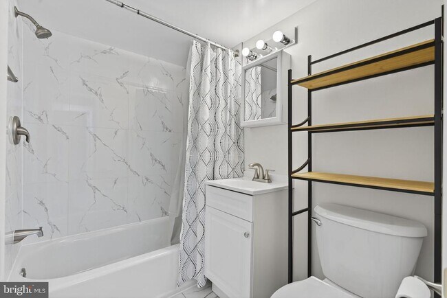 Building Photo - 13719 McGill Dr