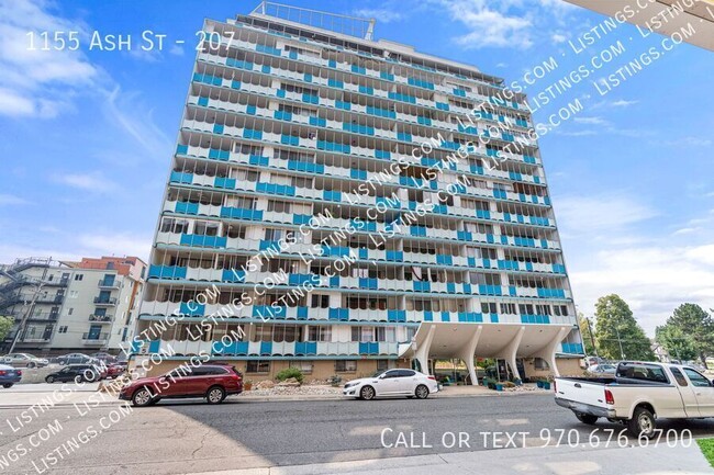 Building Photo - Condo near Congress Park!