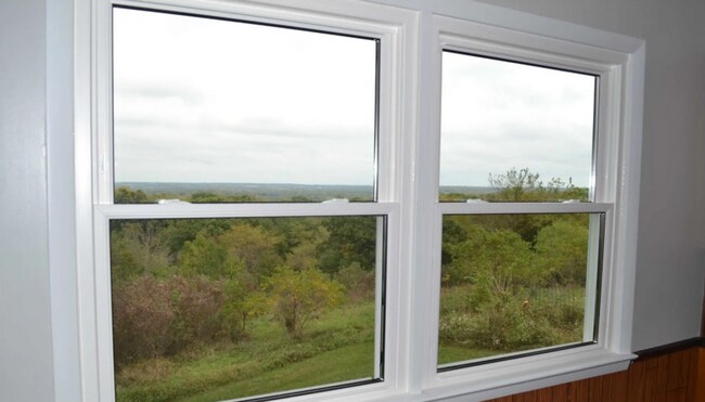 Building Photo - Don't miss out on this beautiful home!