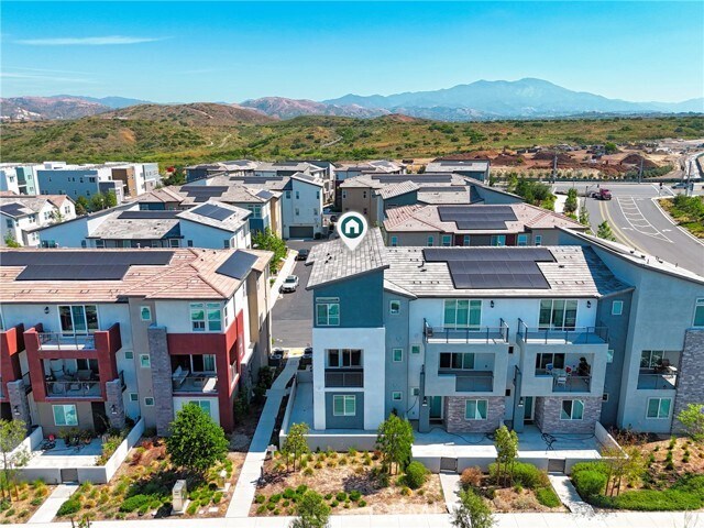 Building Photo - 158 Restore