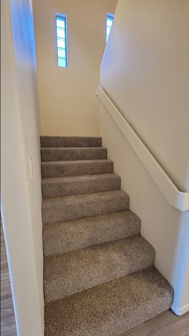 Building Photo - Spacious 4 bedroom in 7 Bar North! Near Cottonwood and Rio Rancho.