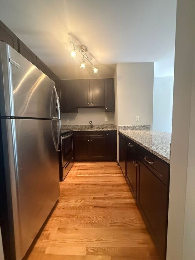 Building Photo - Renovated 1 Bedroom in South Nashville - $99 Deposit Special!