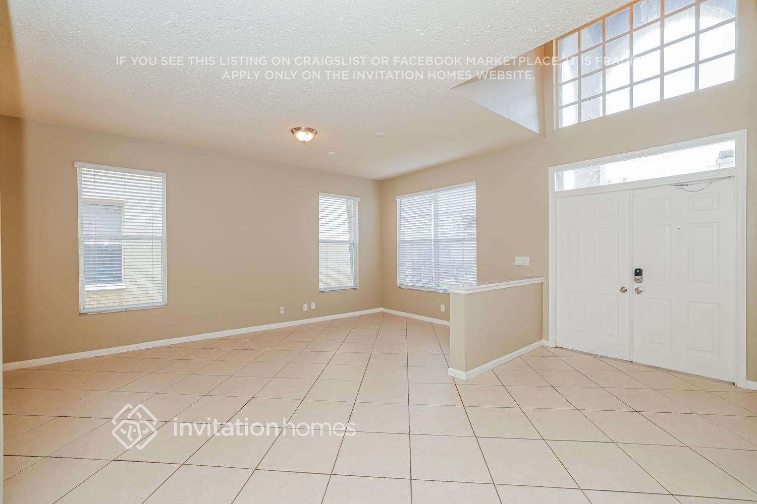 Building Photo - 1081 Fairfax Cir W