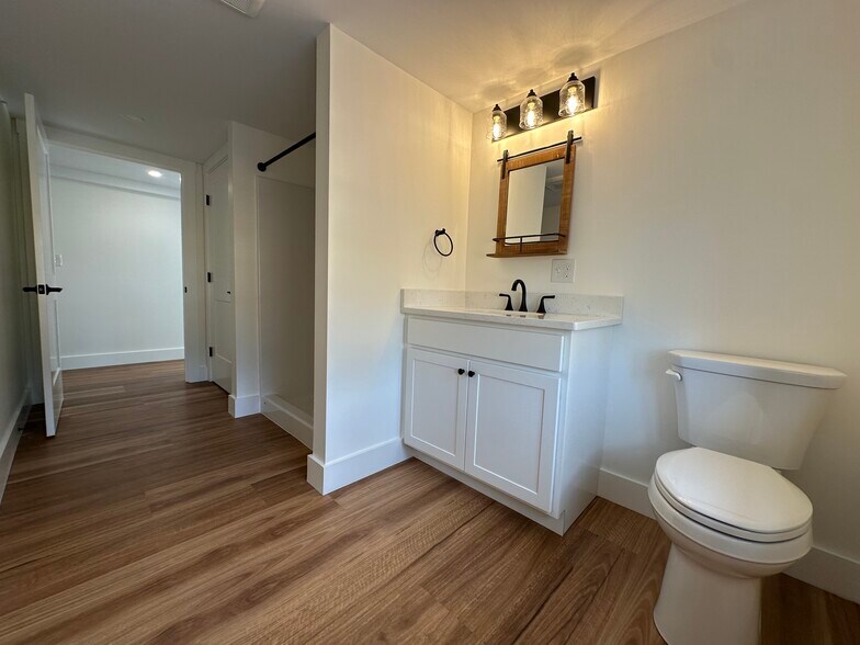 Building Photo - 61 Old Amherst Rd