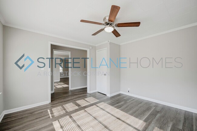 Building Photo - Charming 4 Bedroom in Lanett!